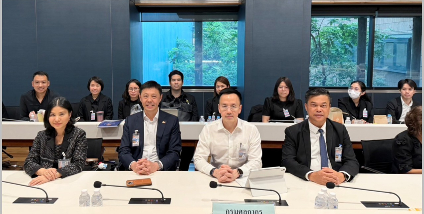 อธิบดีฯ เข้าร่วมสนับสนุนข้อมูลประกอบการแถลงนโยบายของคณะรัฐมนตรี