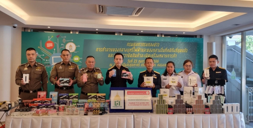 The Customs Department destroyed e-cigarettes and exhibits, which the case is terminated, worth than 72 million baht