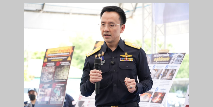 อธิบดีฯ ร่วมกับหน่วยงานที่เกี่ยวข้อง ลงพื้นที่ท่าเรือแหลมฉบัง เพื่อตรวจสอบตู้คอนเทนเนอร์ที่อาจมีการลักลอบนำเข้าขยะอิเล็กทรอนิกส์ และของเสียอันตรายปะปนมา