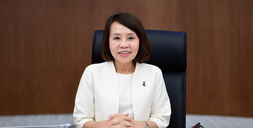 ทปษ. กิจจาลักษณ์ ให้การต้อนรับเจ้าหน้าที่ระดับสูงด้านทรัพย์สินทางปัญญาของบริษัท หลุยส์ วิตตอง มาลเลอติเย (Louis Vuitton Malletier) และ ผู้แทนจากบริษัท สัตยะพล แอนด์ พาร์ทเนอร์ส จำกัด ที่ปรึกษาด้านกฎหมาย