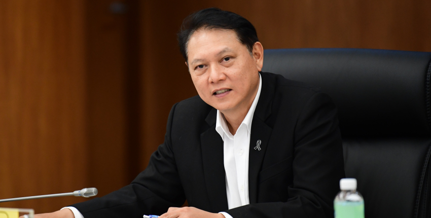 รษก.ทปษ. ยุทธนา เป็นประธานในการตอบคำถามสัมภาษณ์ โครงการจ้างที่ปรึกษาและวิเคราะห์แนวทางการยกระดับการบริหารจัดการสถานีขนส่งสินค้าชานเมืองฯ