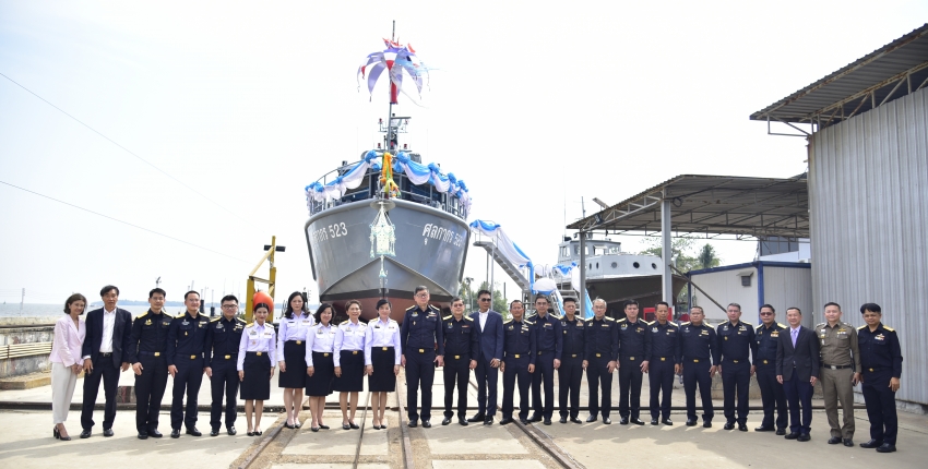 The Customs Department launches a high-performance patrol boat “Customs 523”