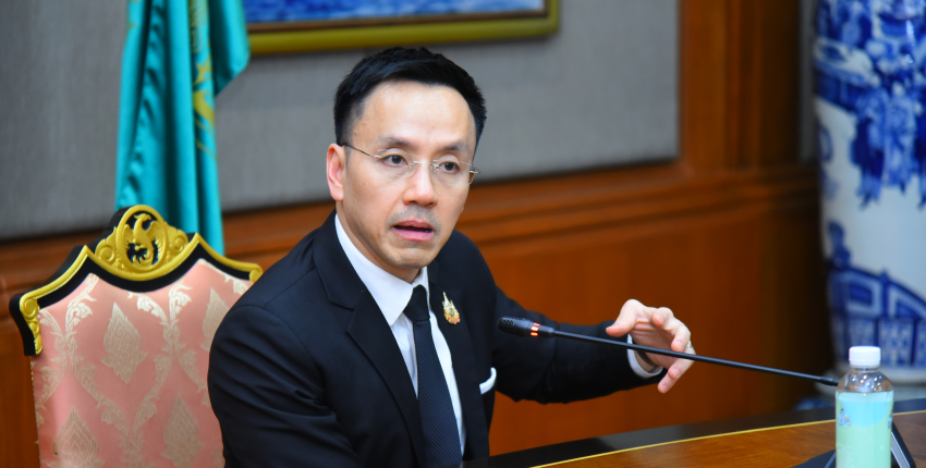 อธิบดีฯ เป็นประธานการประชุมหารือร่วมกันระหว่าง กรมศุลกากร และ DSI ในการดำเนินการกับตู้ขยะอิเล็กทรอนิกส์