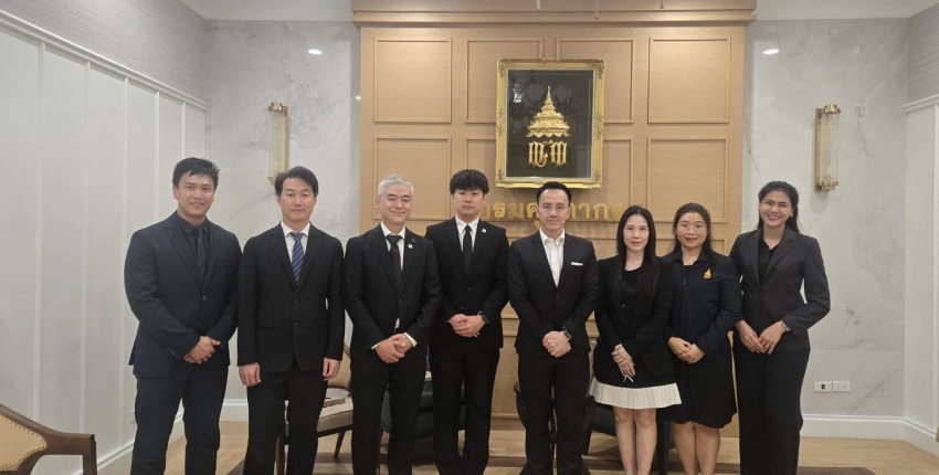 อธิบดีฯ ให้การต้อนรับ Mr. Takeru Yamazaki ตำแหน่ง Program Manager ของ WCO Asia/Pacific Regional Office for Capacity Building (ROCB A/P) ในโอกาสเยี่ยมคารวะอธิบดี
